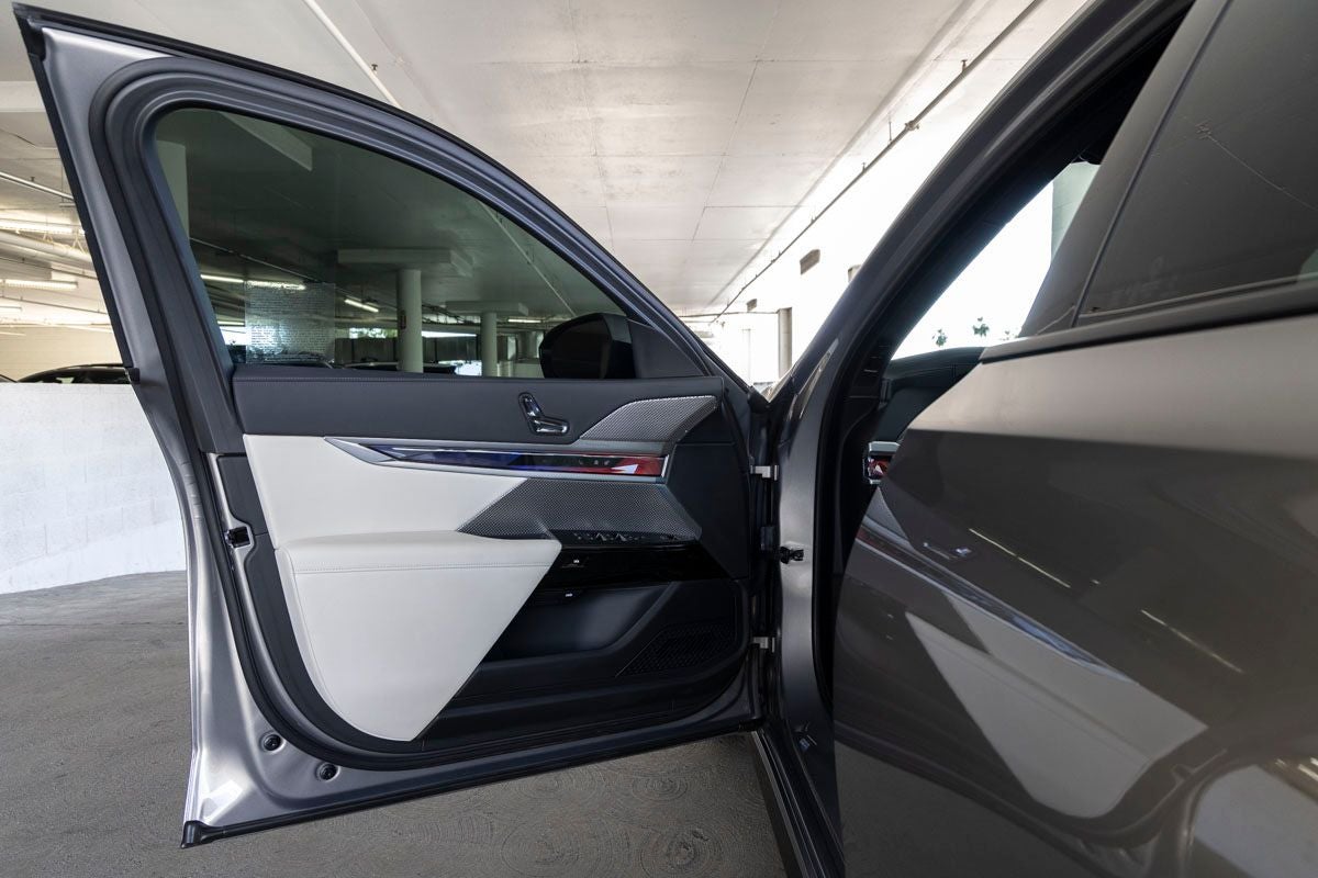 2025 BMW 760i 760i xDrive