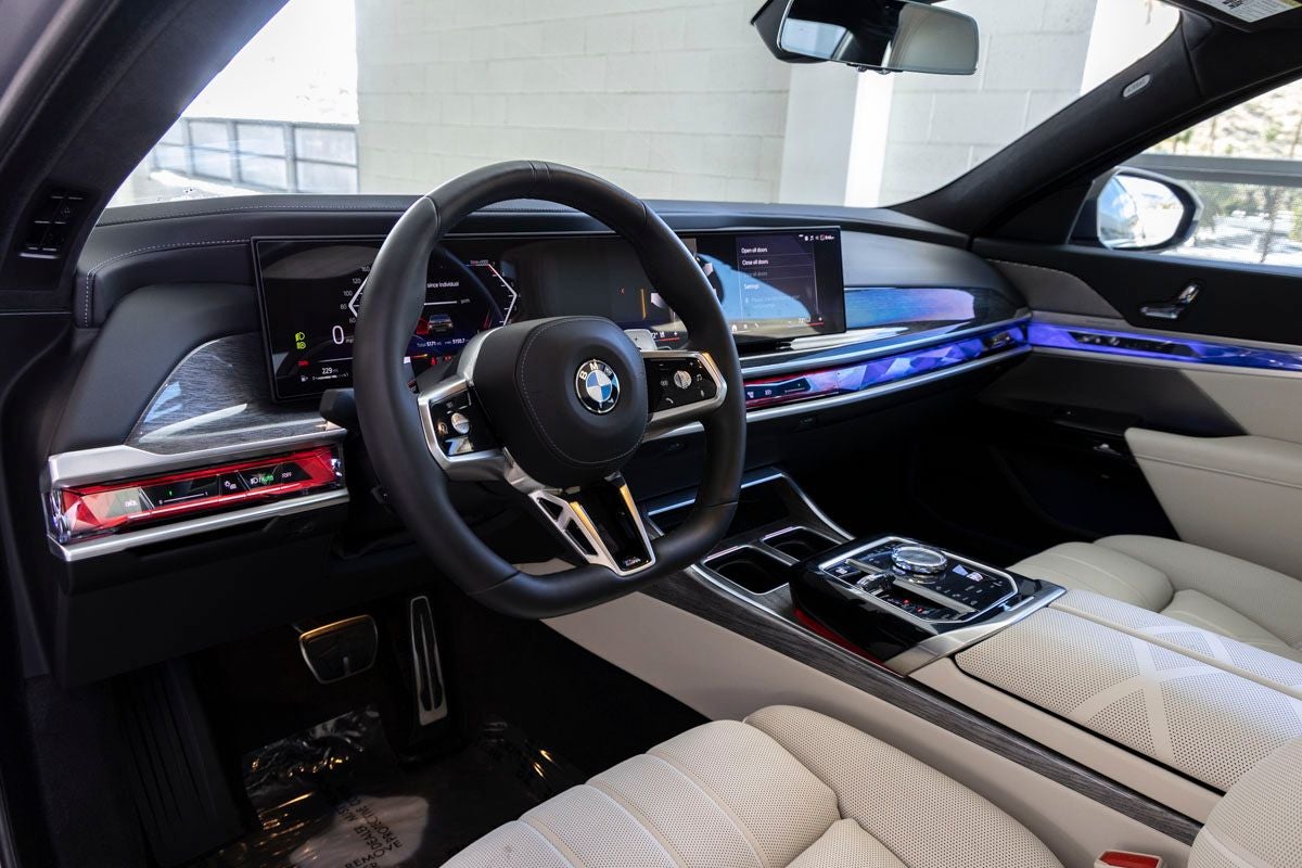2025 BMW 760i 760i xDrive
