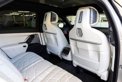 2025 BMW 760i 760i xDrive