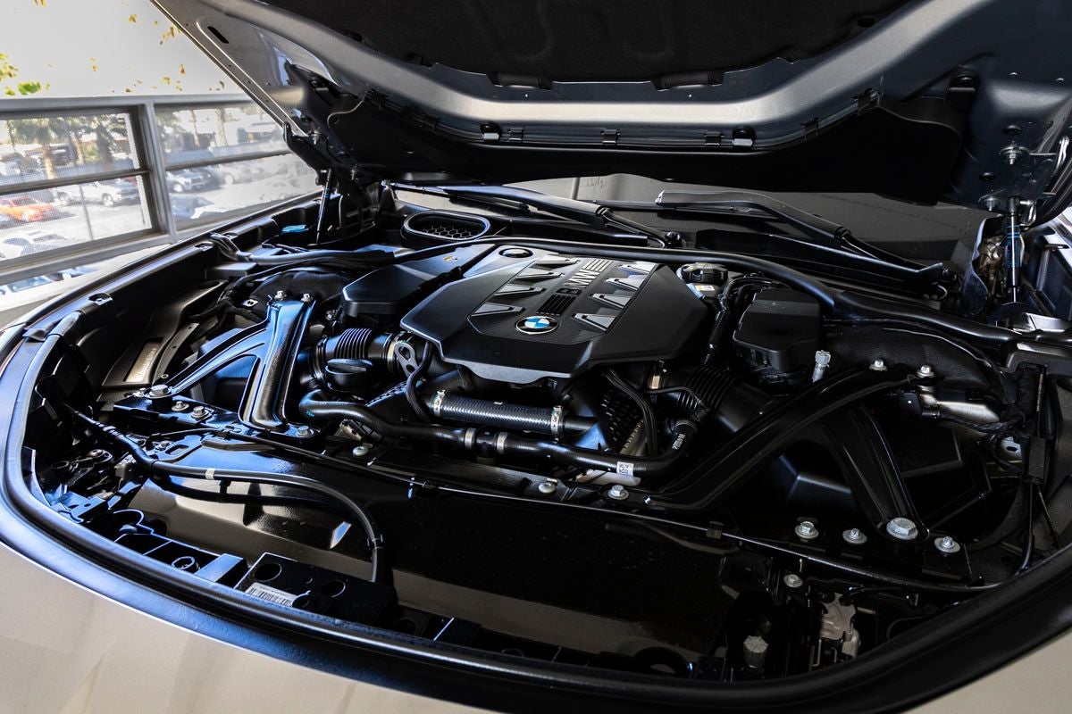 2025 BMW 760i 760i xDrive