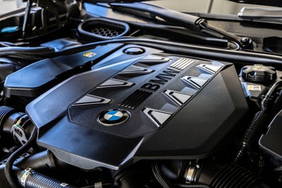 2025 BMW 760i 760i xDrive