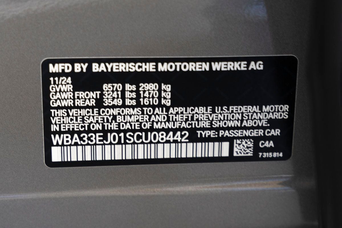 2025 BMW 760i 760i xDrive