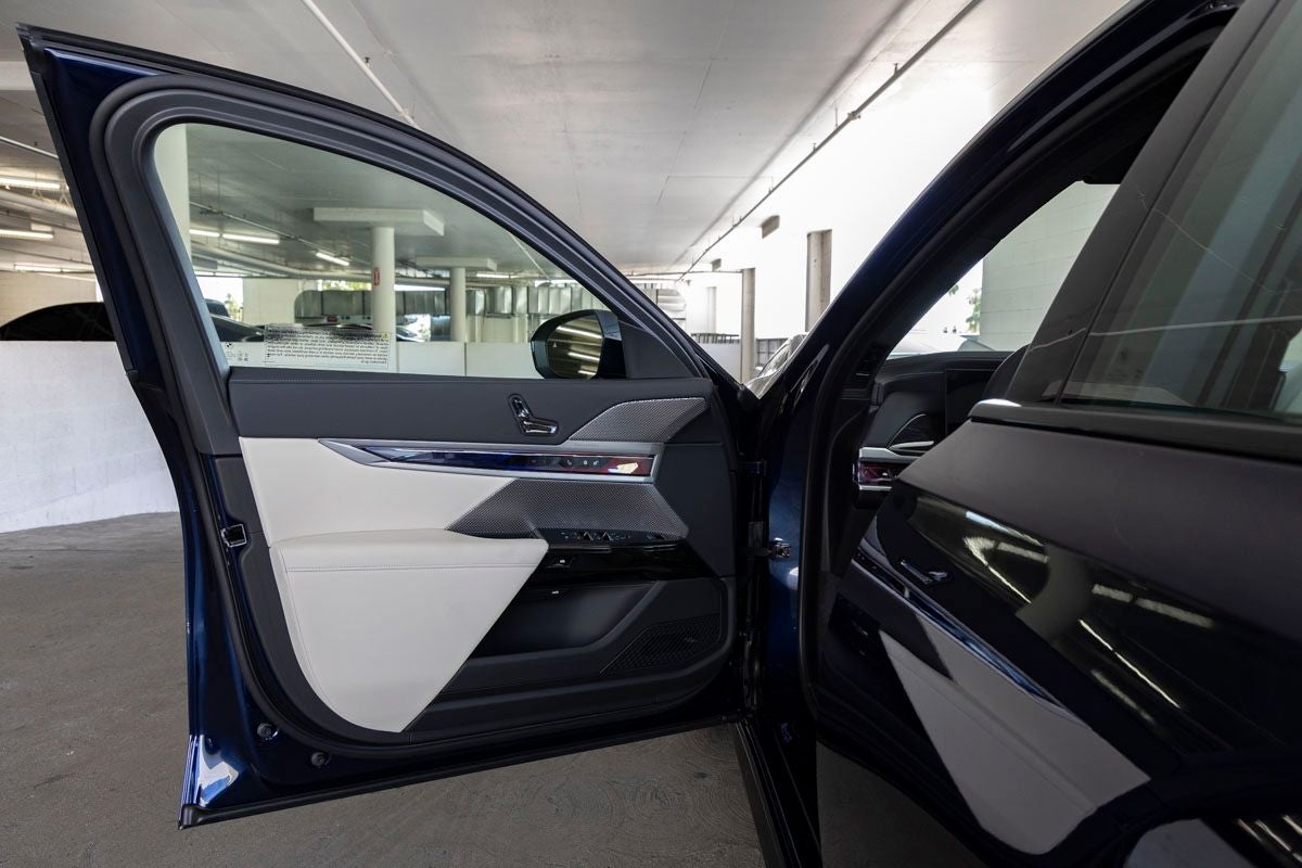 2026 BMW 7 Series 760i xDrive
