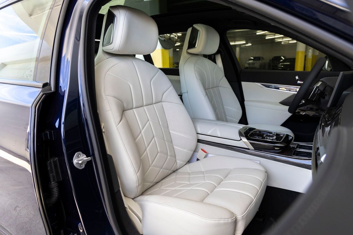 2026 BMW 7 Series 760i xDrive
