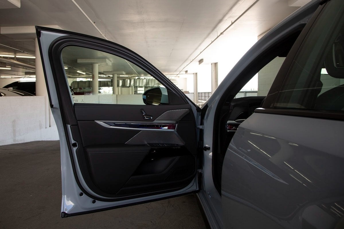 2025 BMW 760i 760i xDrive