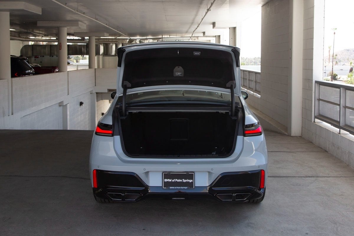 2025 BMW 760i 760i xDrive