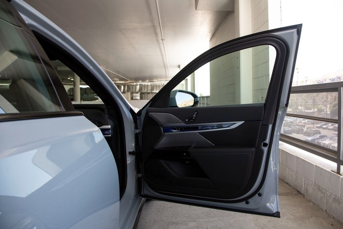 2025 BMW 760i 760i xDrive