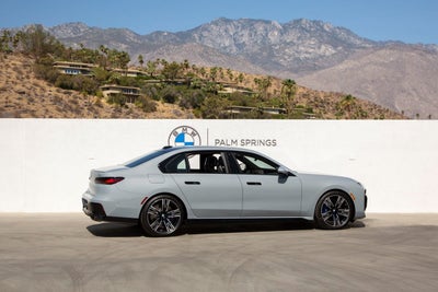 2025 BMW 760i 760i xDrive