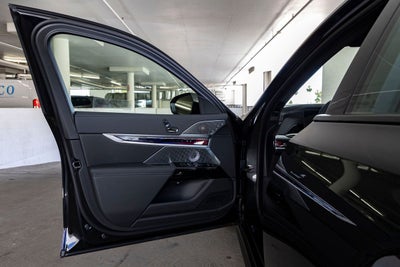 2026 BMW 760i 760i xDrive
