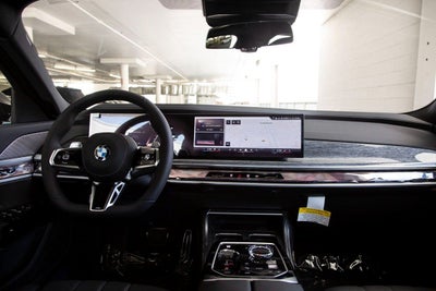 2025 BMW 7 Series 760i xDrive