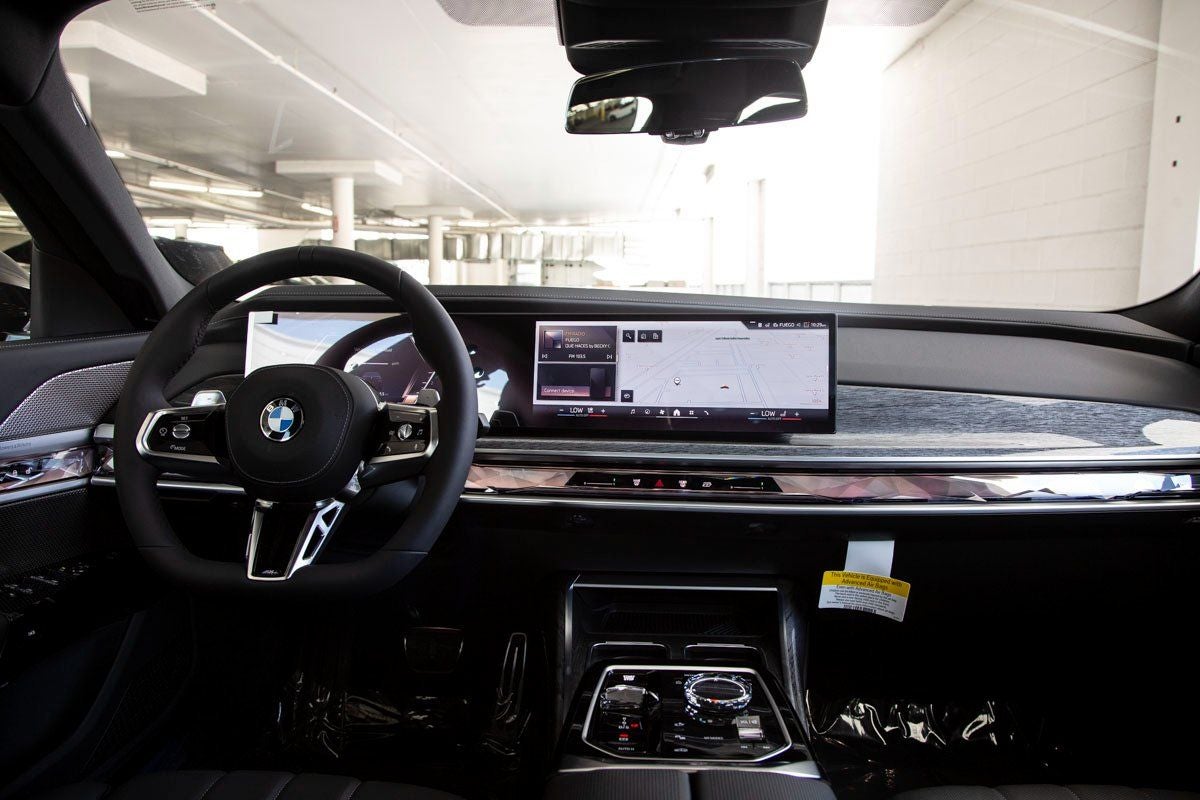 2025 BMW 7 Series 760i xDrive
