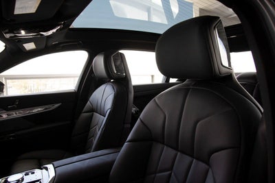 2025 BMW 7 Series 760i xDrive