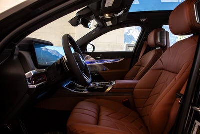 2025 BMW 750e xDrive 750e xDrive