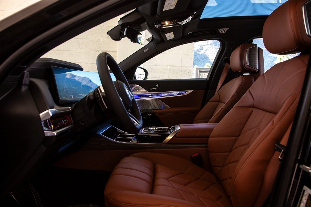 2025 BMW 750e xDrive 750e xDrive