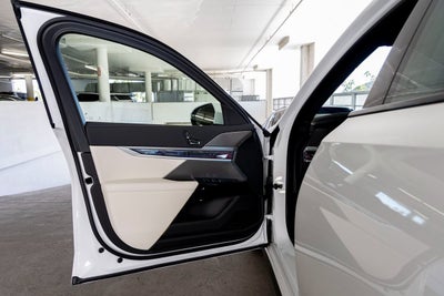 2026 BMW 750e xDrive 750e xDrive