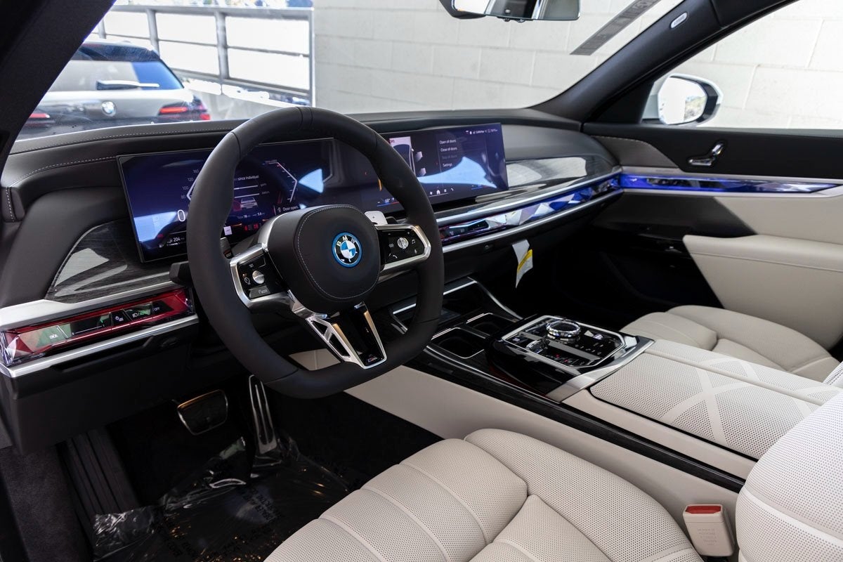 2026 BMW 750e xDrive 750e xDrive