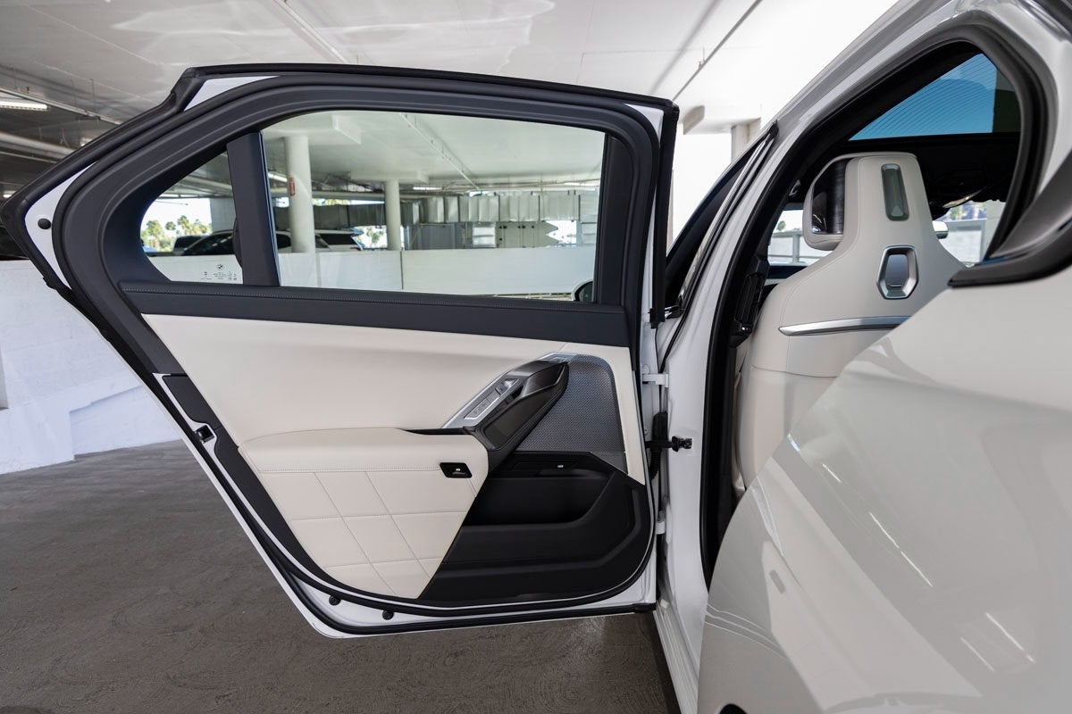 2026 BMW 750e xDrive 750e xDrive