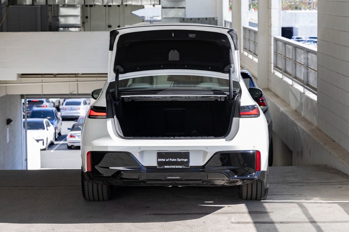 2026 BMW 750e xDrive 750e xDrive