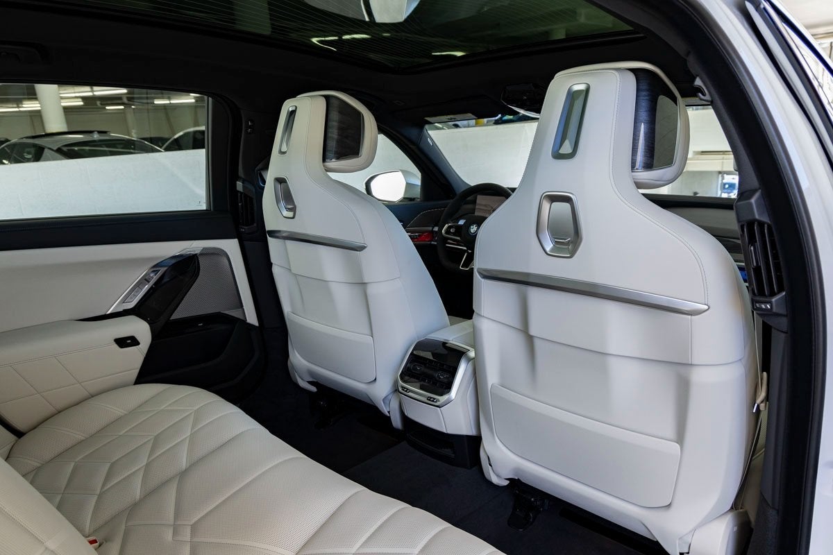 2026 BMW 750e xDrive 750e xDrive