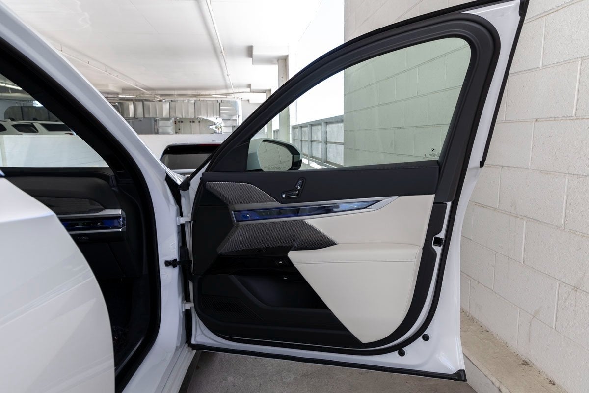 2026 BMW 750e xDrive 750e xDrive