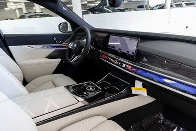 2026 BMW 750e xDrive 750e xDrive