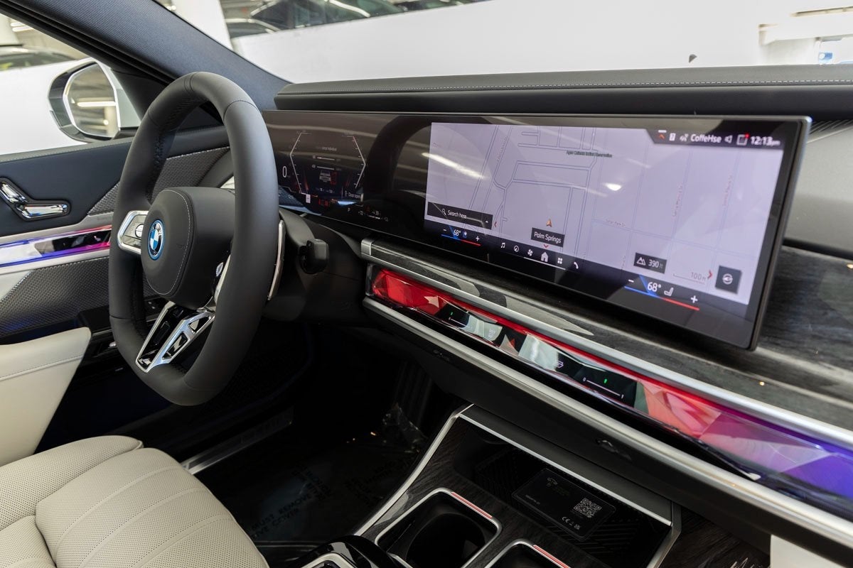 2026 BMW 750e xDrive 750e xDrive