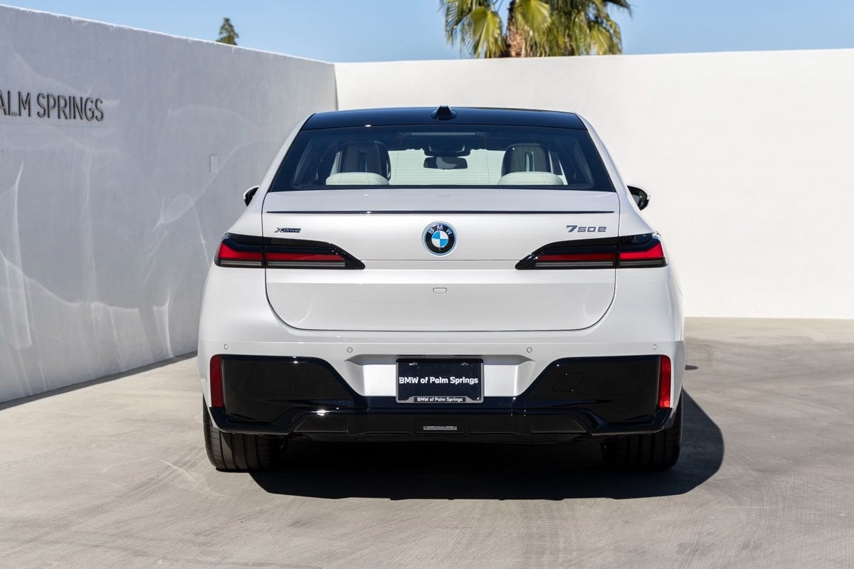 2026 BMW 750e xDrive 750e xDrive