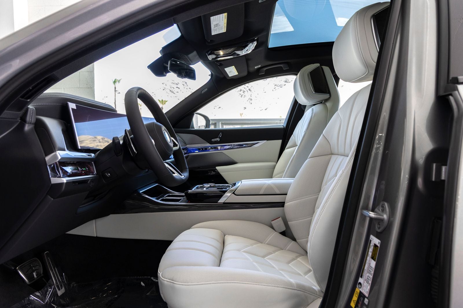 2026 BMW 7 Series 750e xDrive