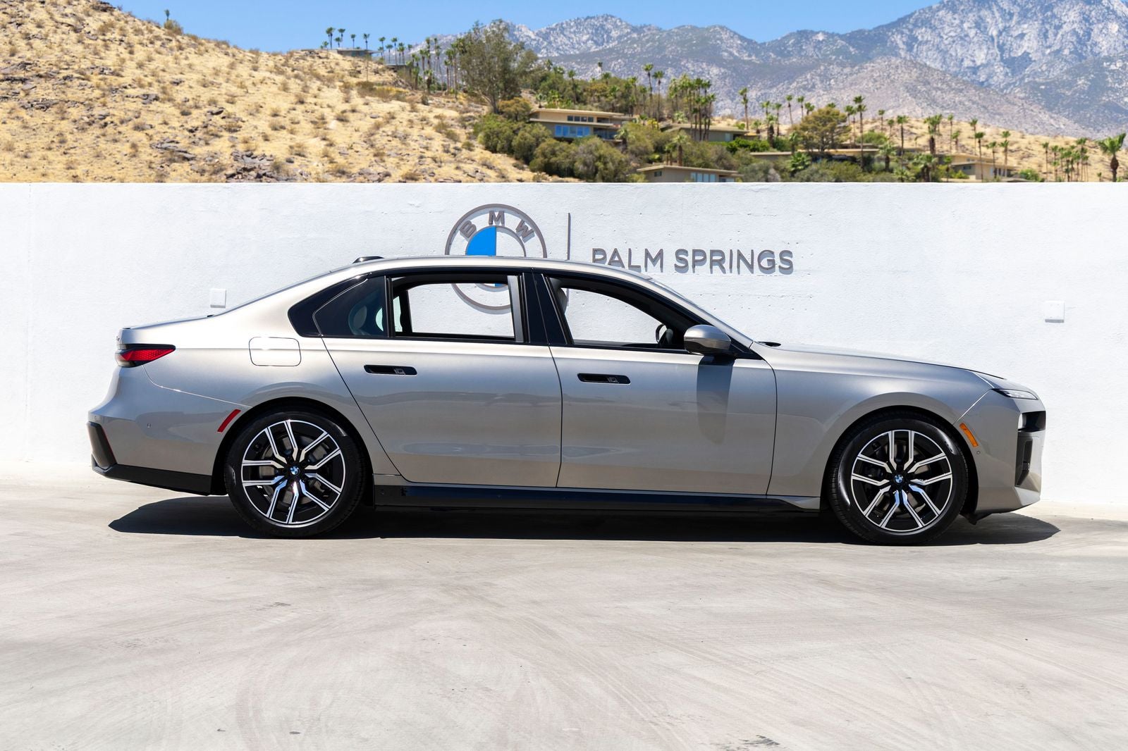 2026 BMW 7 Series 750e xDrive