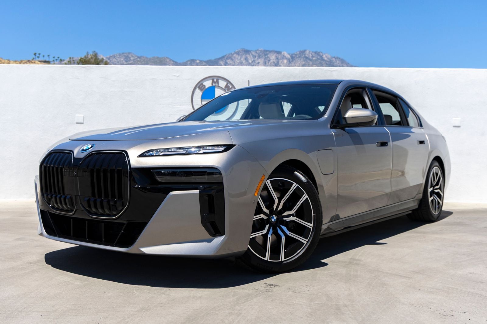 2026 BMW 7 Series 750e xDrive