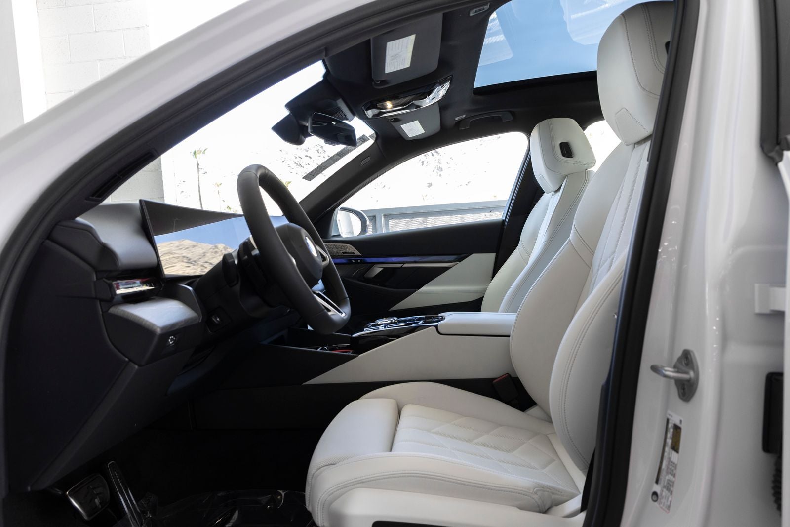 2027 BMW 530i 530i