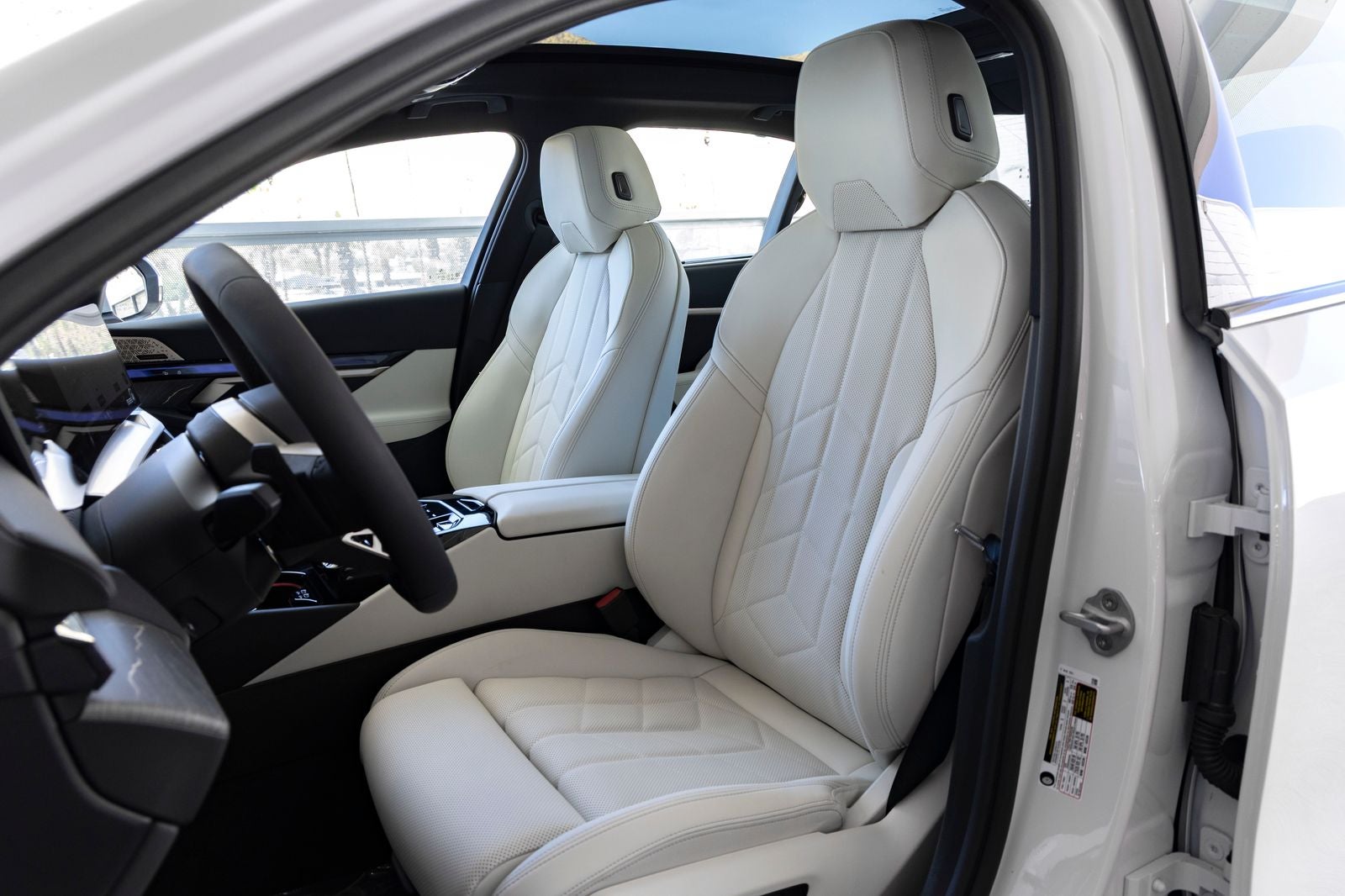 2027 BMW 530i 530i