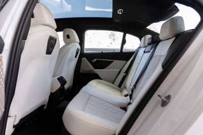 2027 BMW 530i 530i