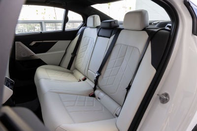2027 BMW 530i 530i