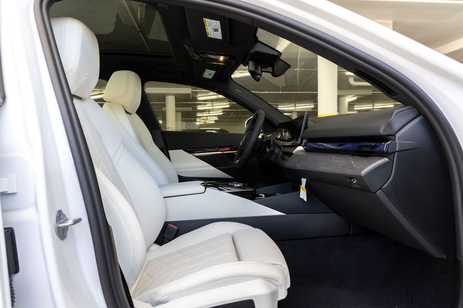 2027 BMW 530i 530i