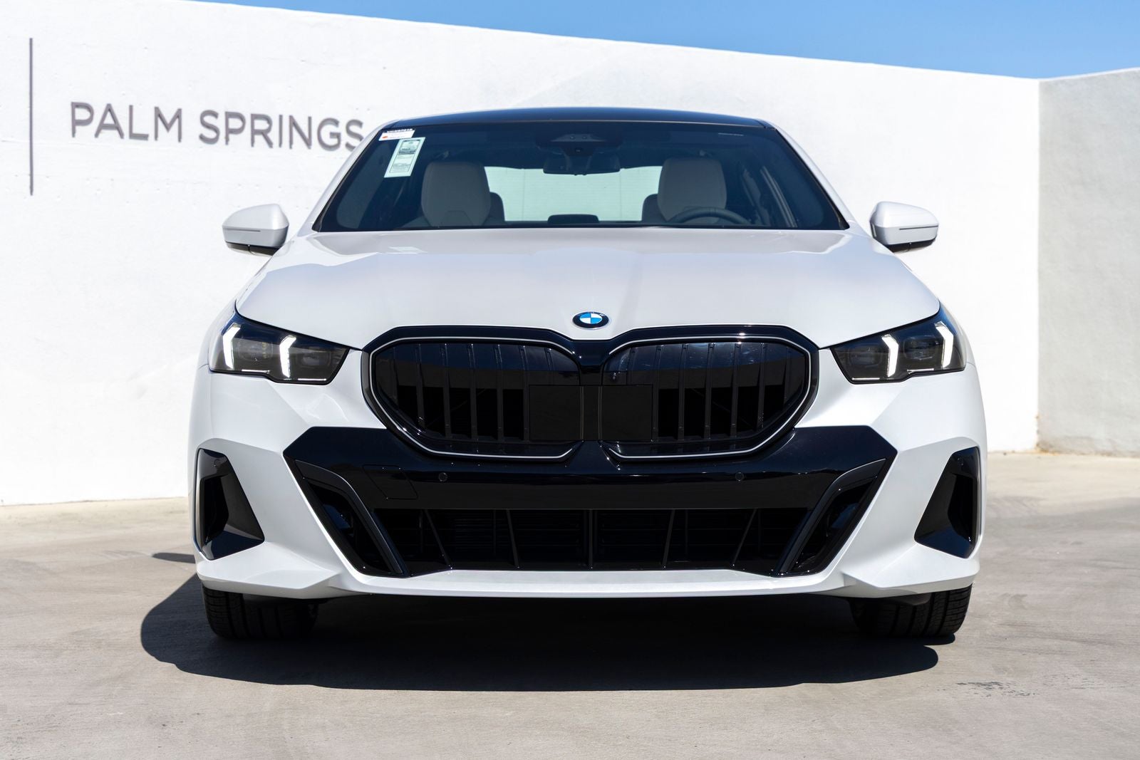 2027 BMW 530i 530i