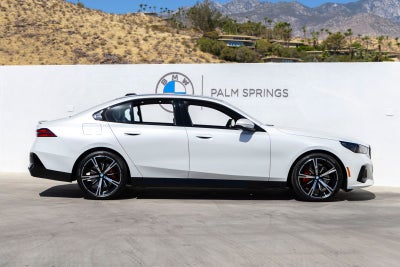 2027 BMW 530i 530i