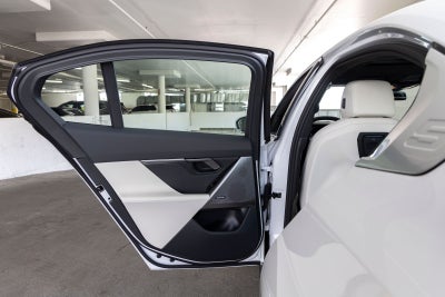 2027 BMW 530i 530i