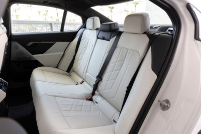 2027 BMW 530i 530i