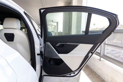 2027 BMW 530i 530i