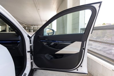2027 BMW 530i 530i