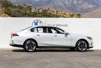 2027 BMW 530i 530i