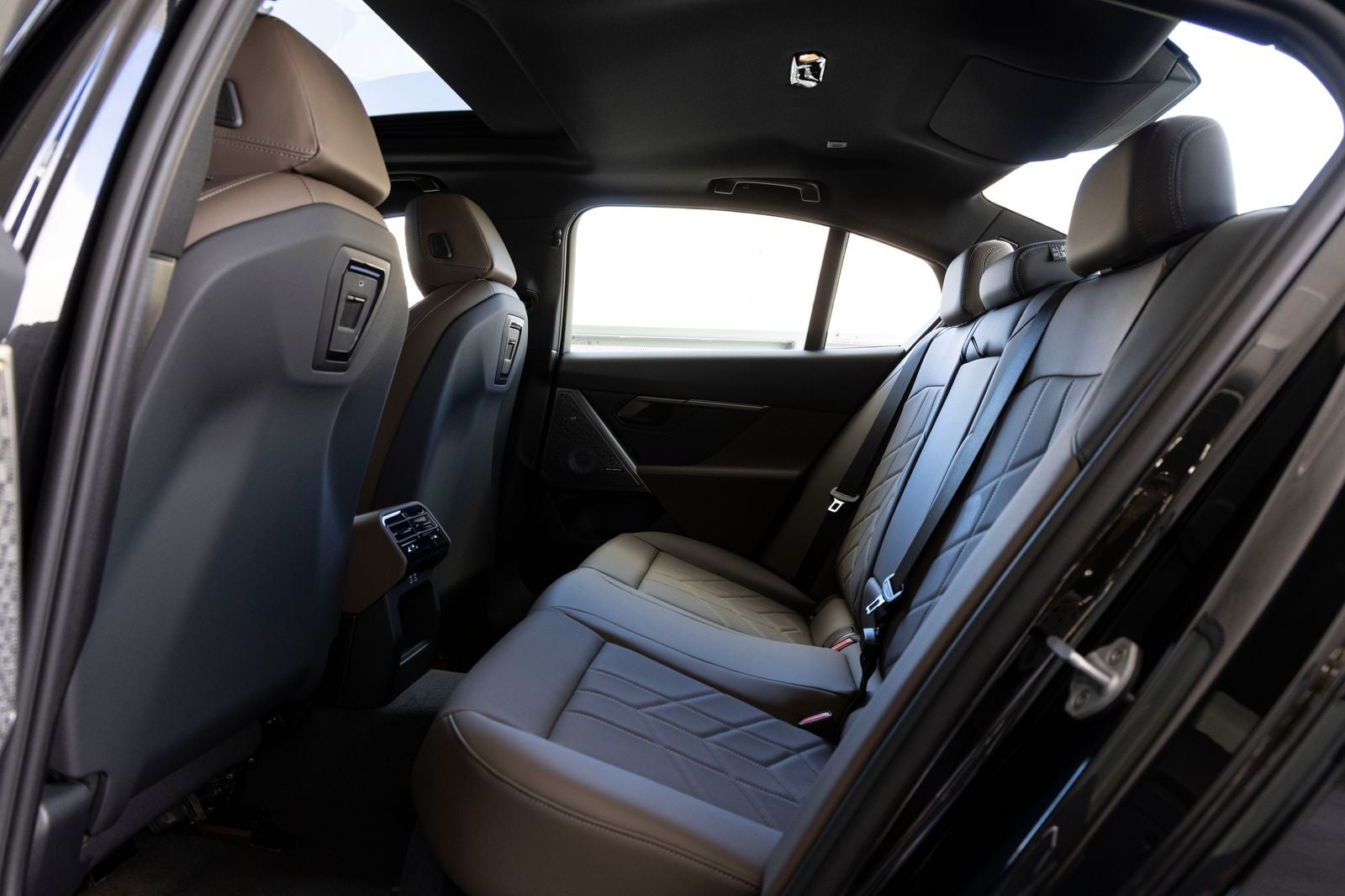 2027 BMW 5 Series 530i