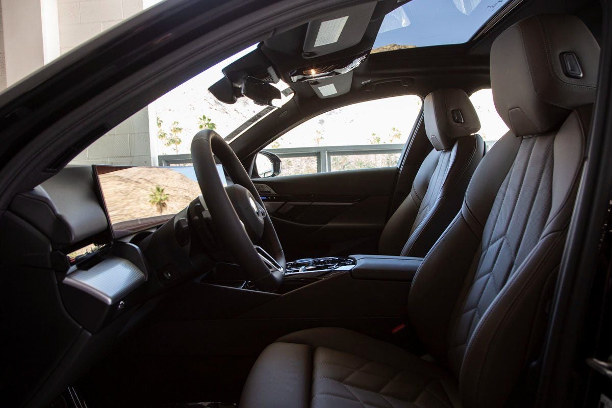 2026 BMW 5 Series 530i