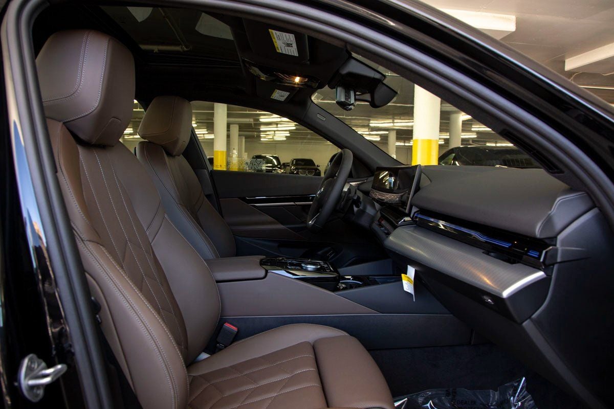 2026 BMW 5 Series 530i