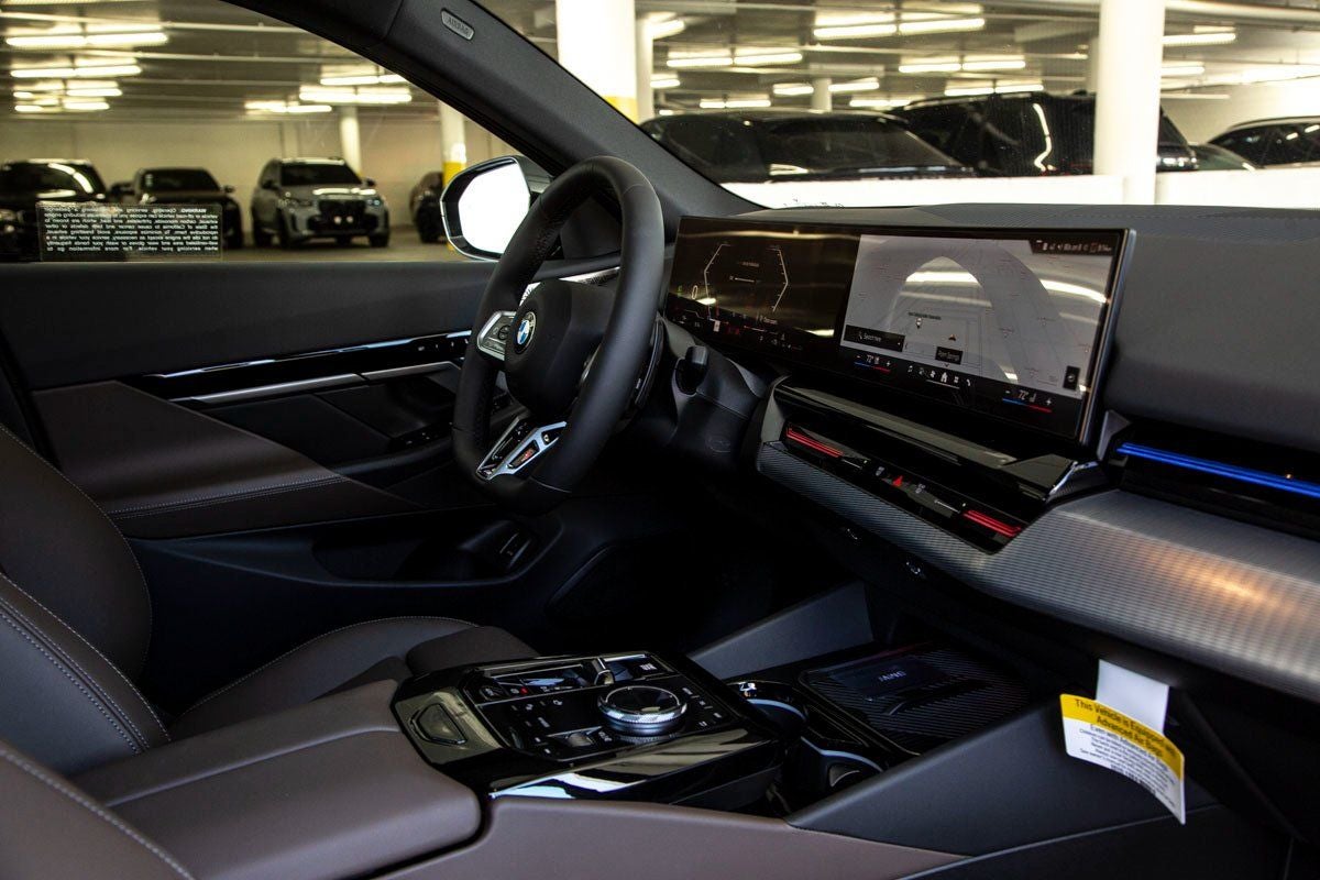 2026 BMW 5 Series 530i