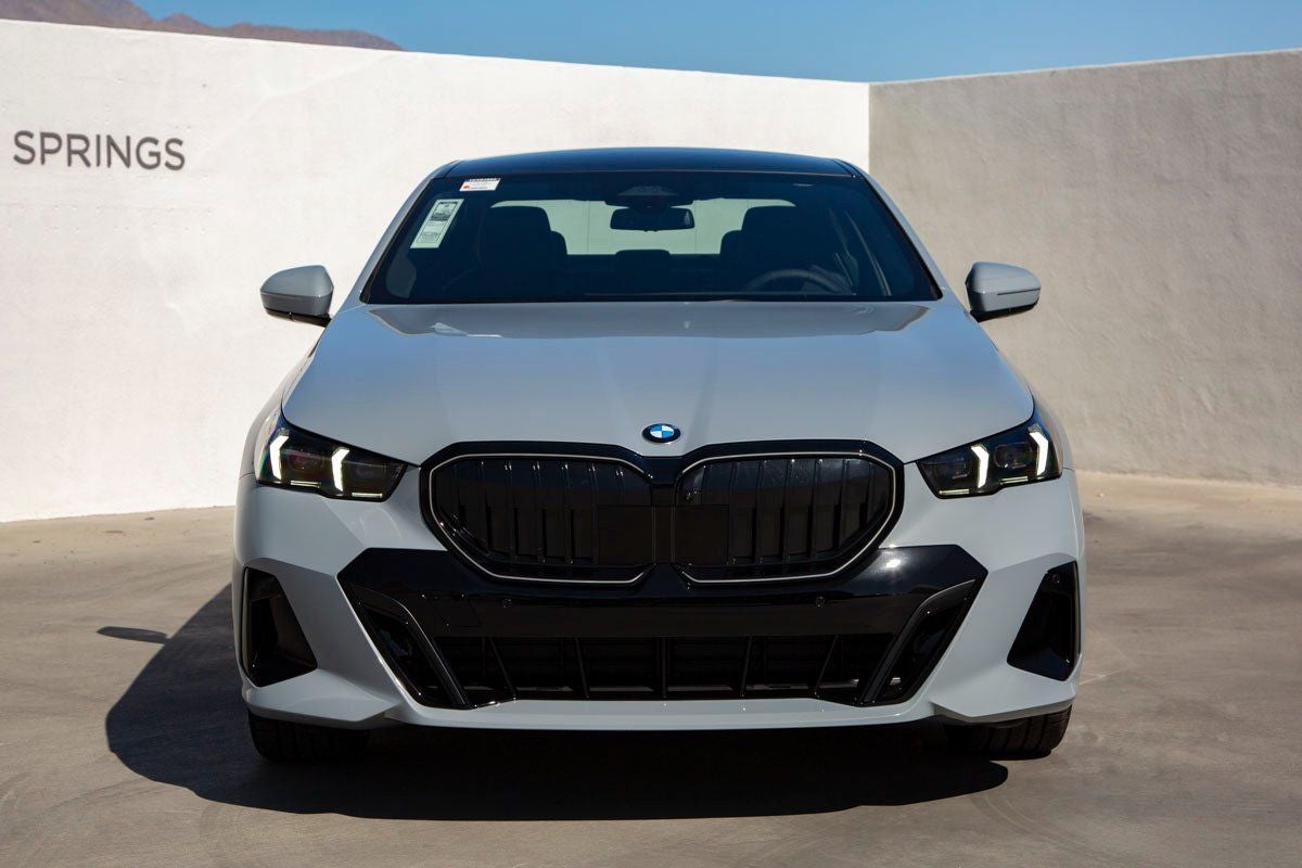 2026 BMW 5 Series 530i