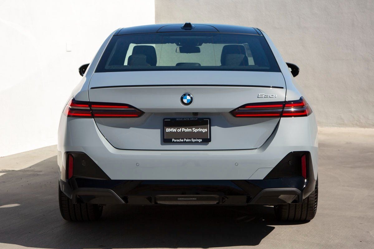 2026 BMW 5 Series 530i