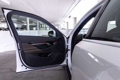 2027 BMW 530i 530i