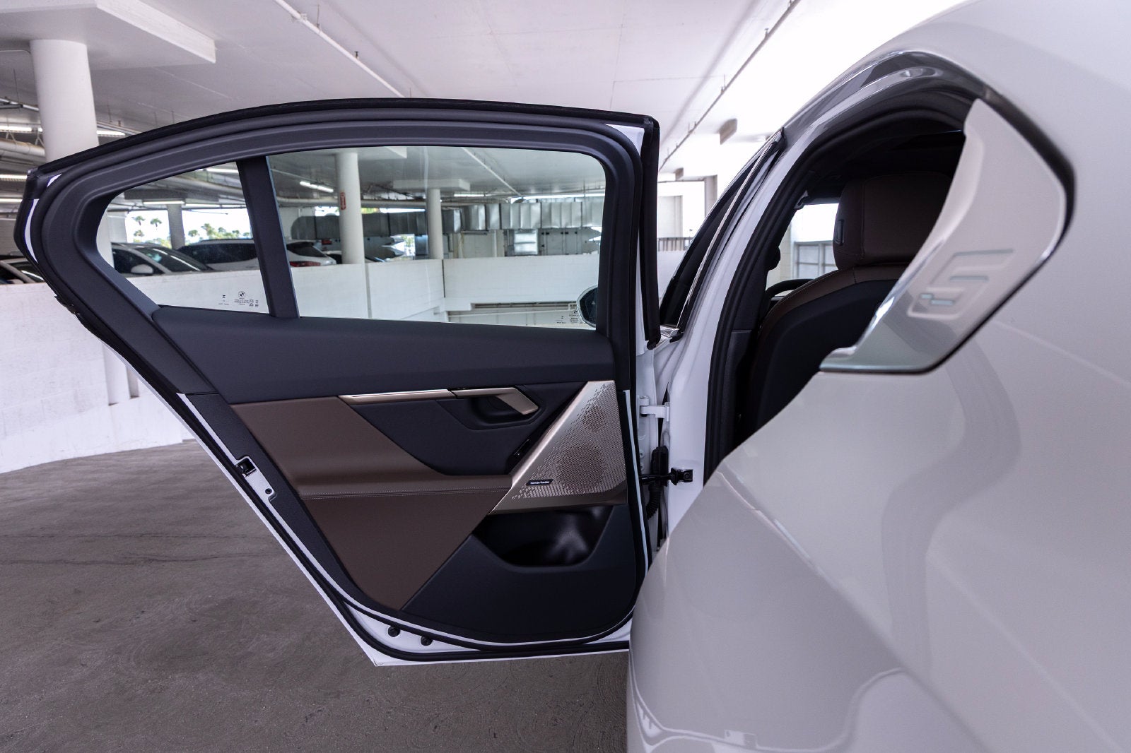 2027 BMW 530i 530i